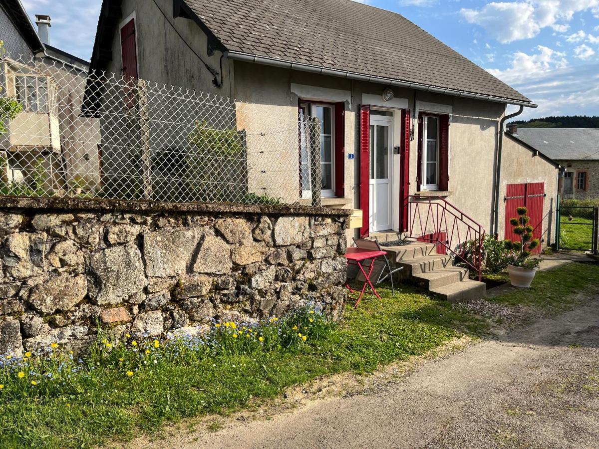 Maison Au Coeur Du Morvan Arleuf Exteriér fotografie